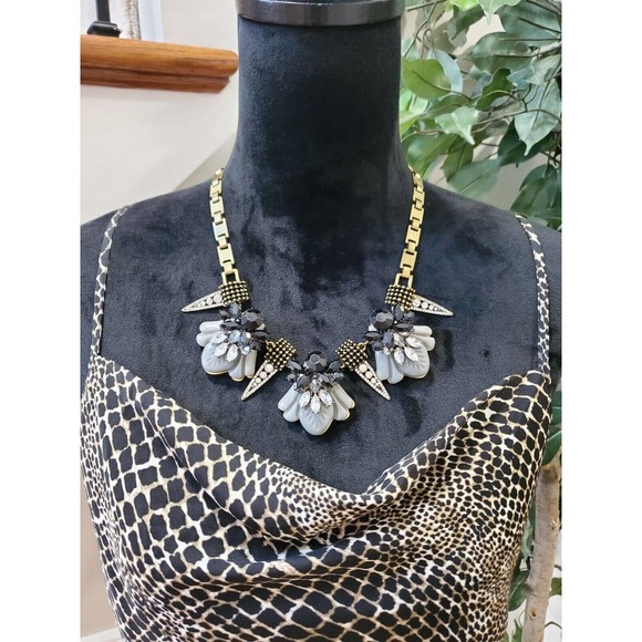 Banana Republic Women's Multicolor Snack Print Square Neck Sleeve Top Blouse PS - Picture 3 of 9